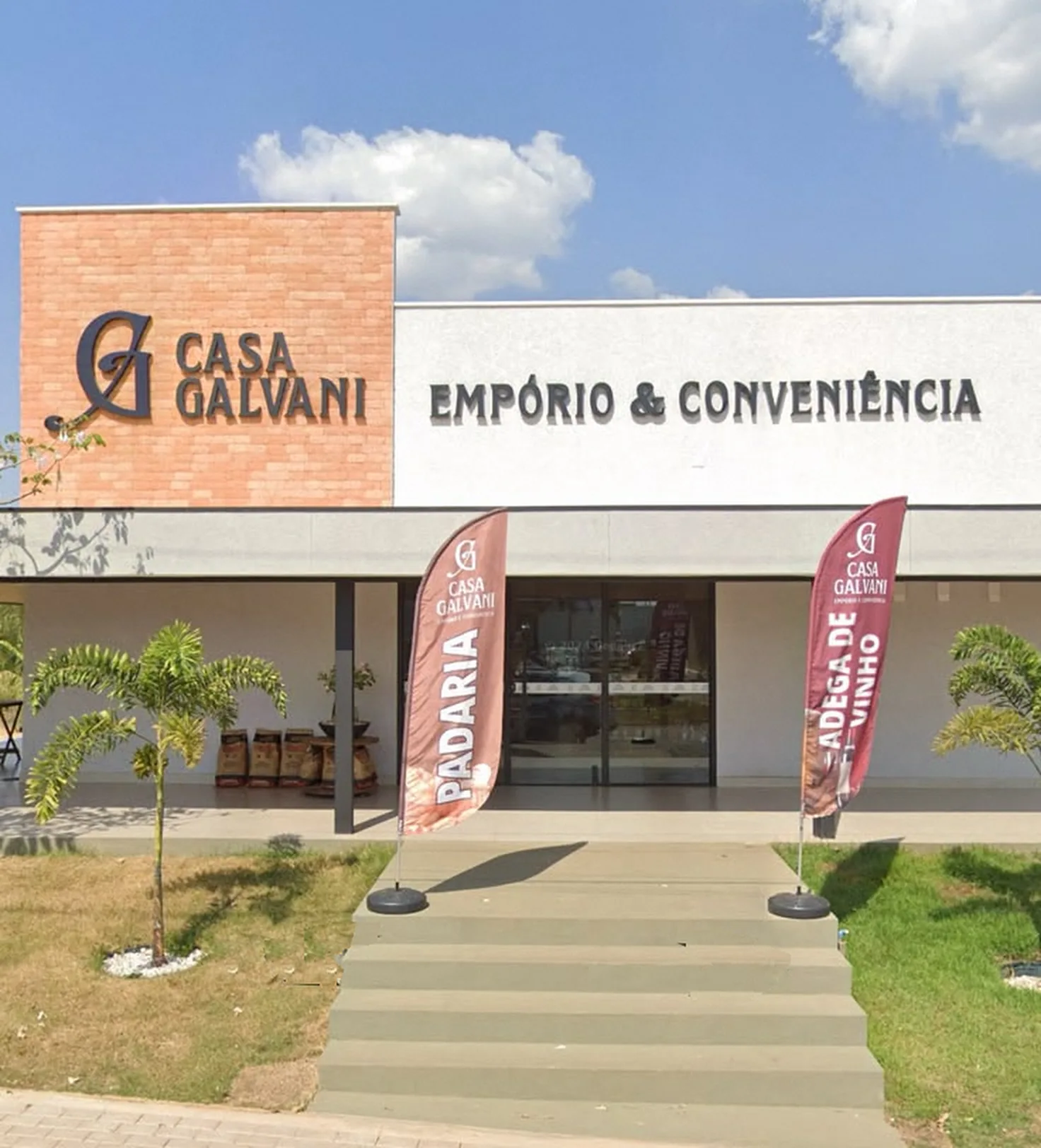 A fachada como está hoje